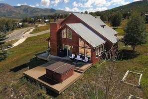 Exterior - Cash`s Hideout (Crested Butte)