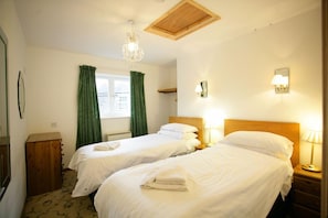 2 bedrooms, iron/ironing board, free cots/infant beds