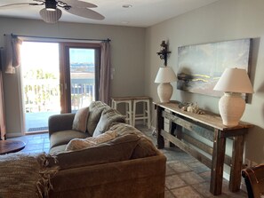 Smart TV, DVD player, video library, stereo