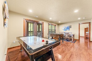Spielezimmer