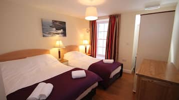 Studio, Multiple Beds, Non Smoking | Desk, soundproofing, iron/ironing board, free WiFi