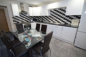 Apartment, Multiple Beds, Non Smoking | In-room dining - Marine Apartment (Aberystwyth)