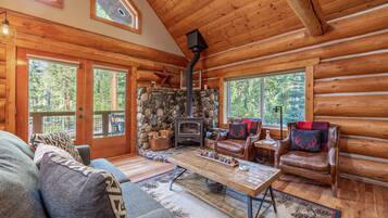 Smart TV, fireplace, DVD player