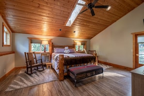 5 makuuhuonetta, silitysrauta/-lauta, vauvan matkasänky, ilmainen Wi-Fi