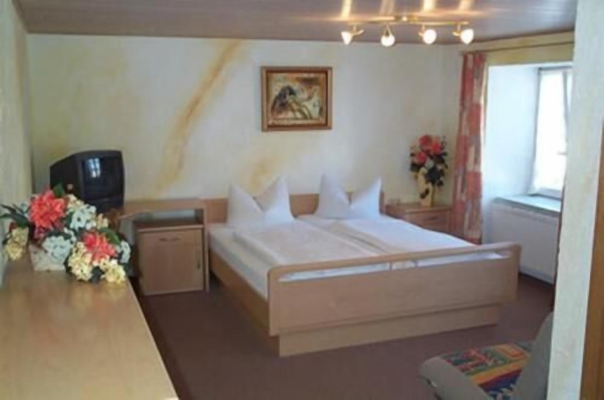 1 bedroom, desk, iron/ironing board, cots/infant beds