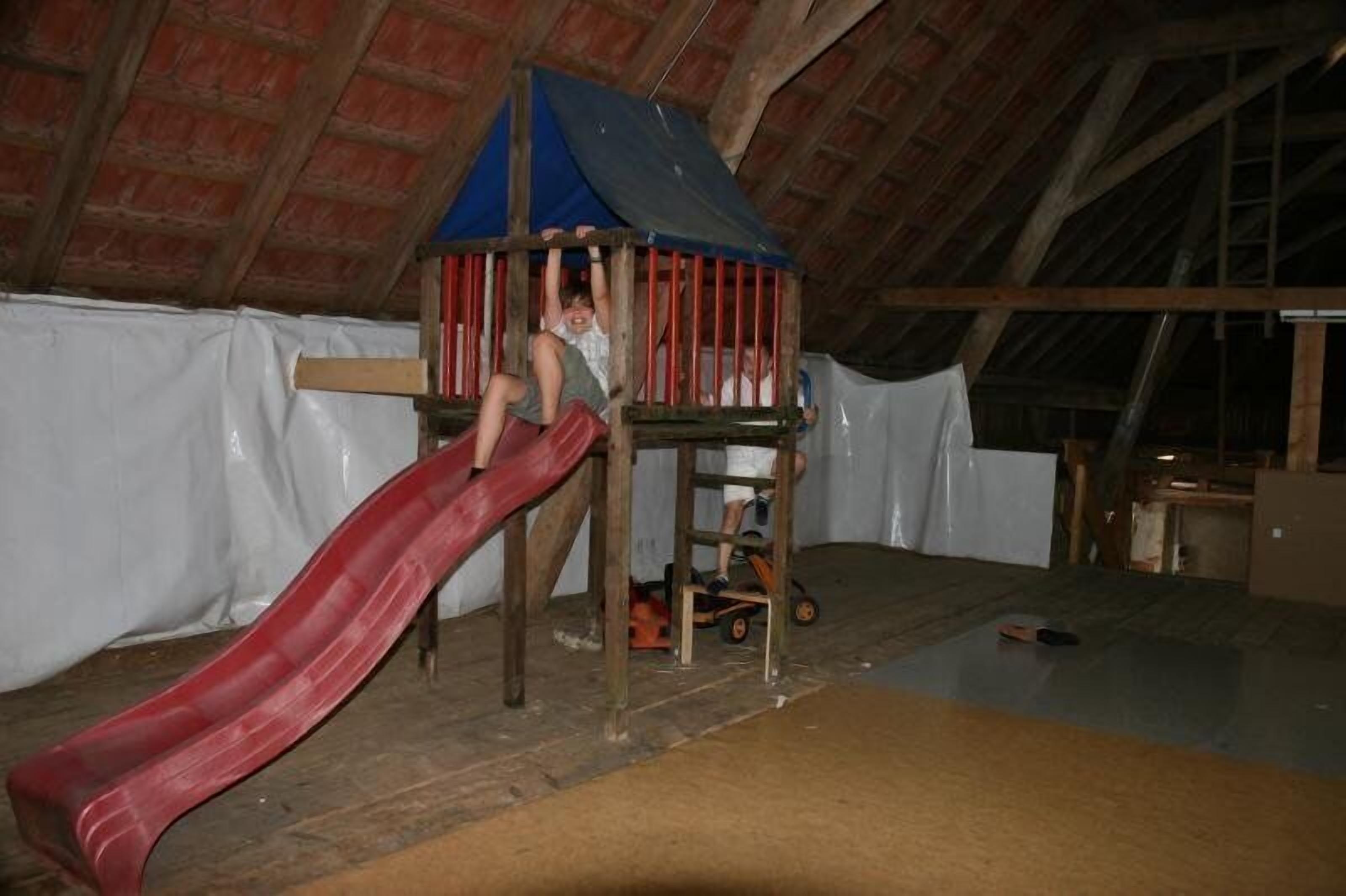 children’s play area – indoor