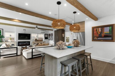 Stunning, Modern & Quiet Beach House