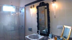 Villa | Badezimmer