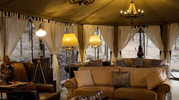 Kawasan tempat duduk lobi