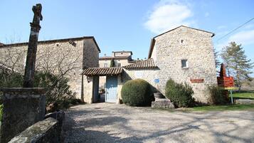 Lối vào nơi lưu trú