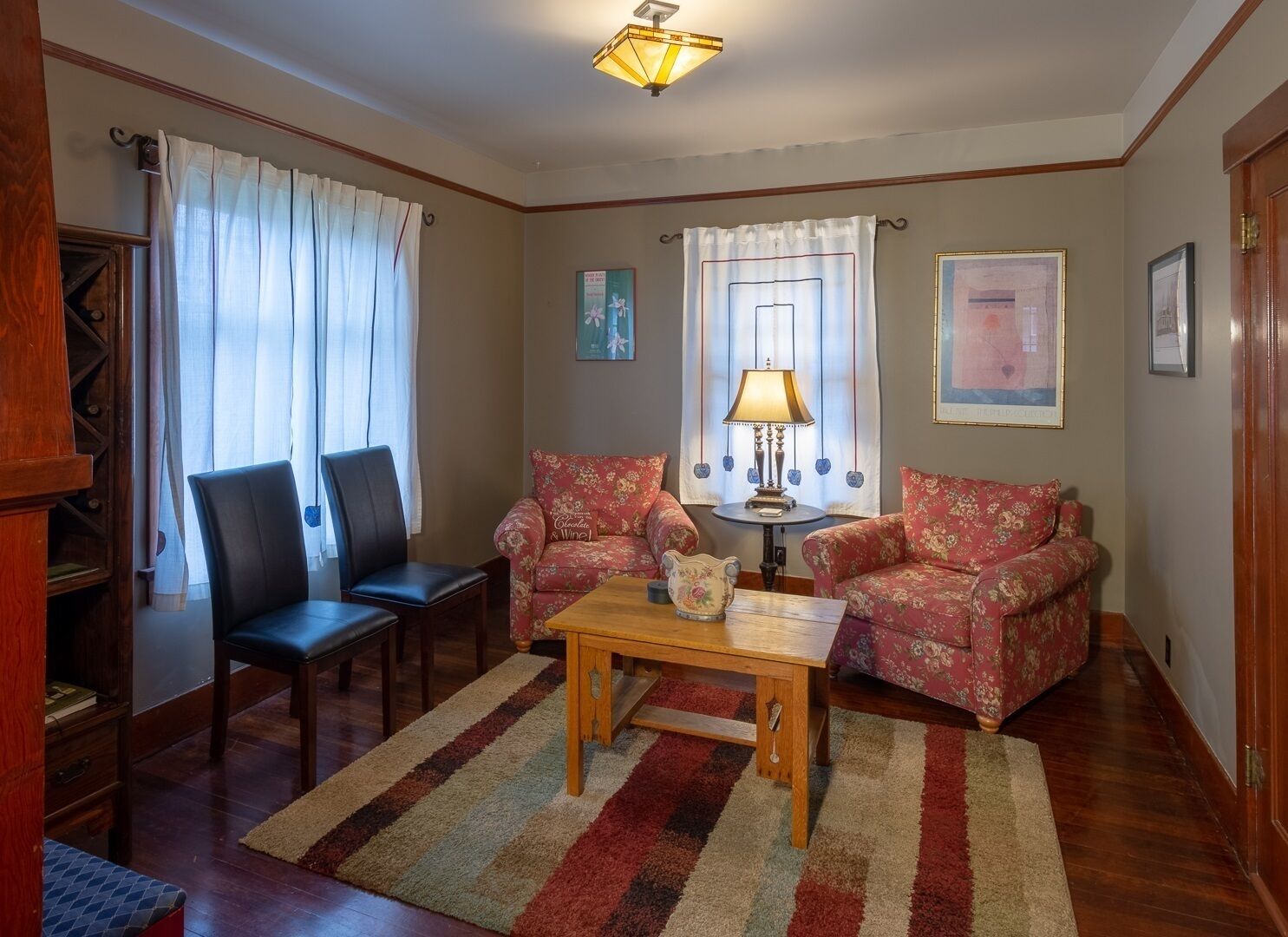 Cheerful And Spacious Home For Lovers Of Good Food And Wine - Walla Walla, WA