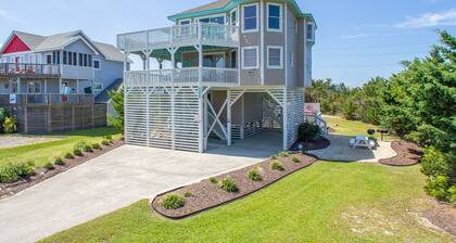 Private HGTV Inspired Beach Cottage Gorgeous 4 BR 2 BA Luxury Semi-Oceanfront