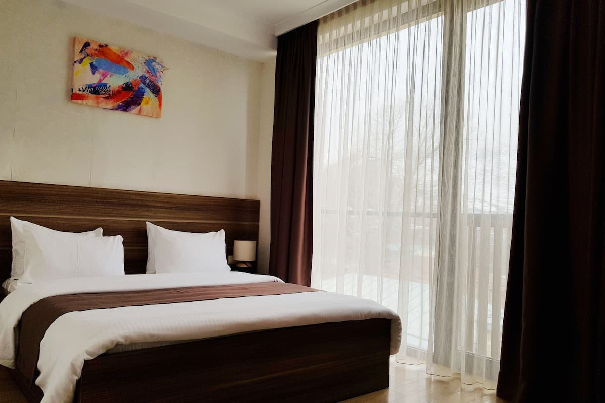 Habitación doble estándar | Escritorio, cortinas blackout y insonorización