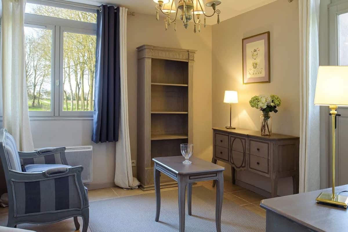 Suite | Décoration personnalisée, ameublement personnalisé, bureau