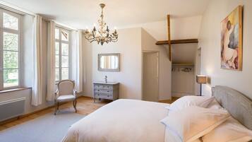 Décoration personnalisée, ameublement personnalisé, bureau