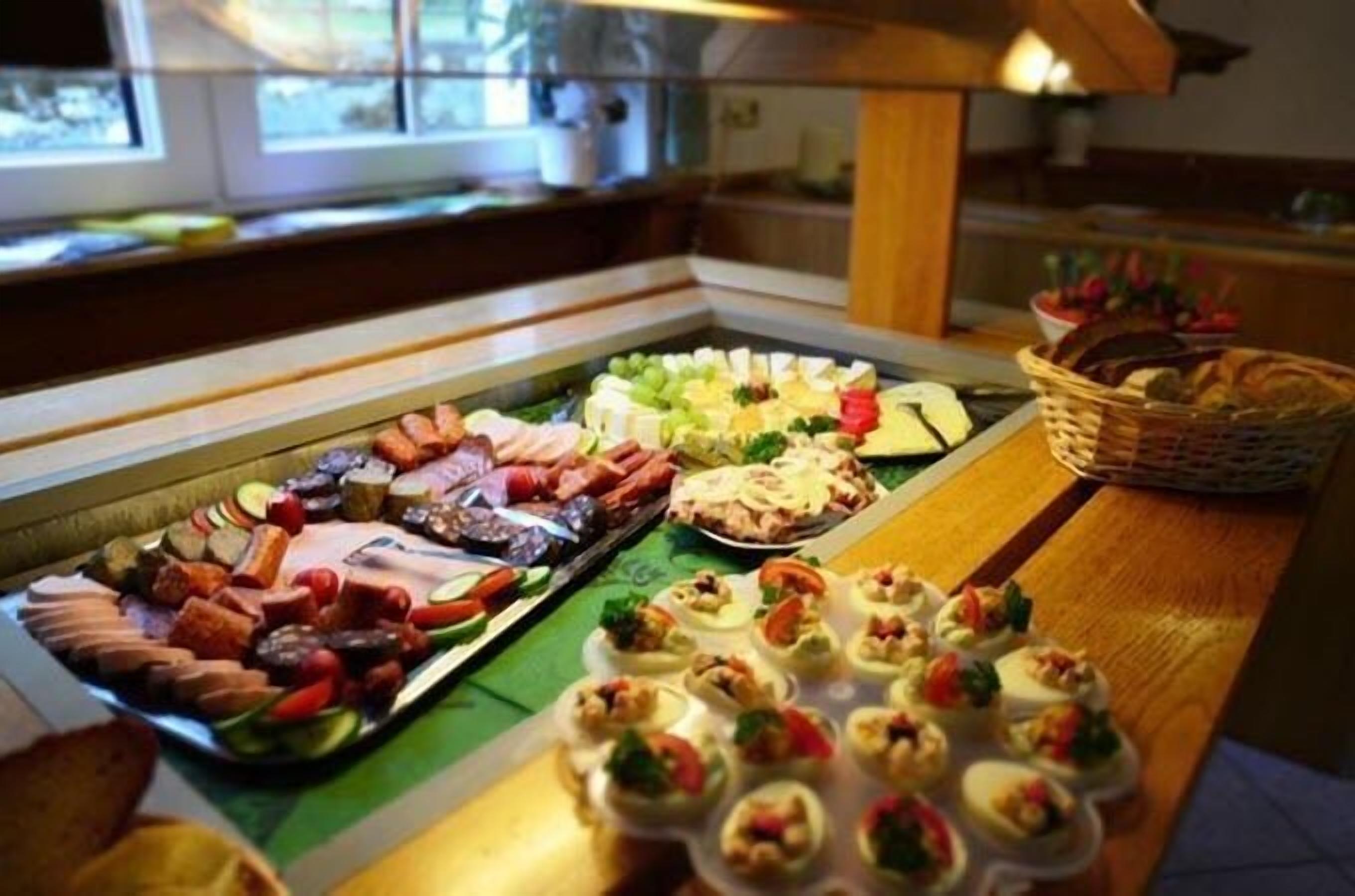 Tägliches inbegriffenes Frühstücksbuffet