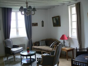 Flat-screen TV - Appartement Relais Saint Pavin (Le Mans)