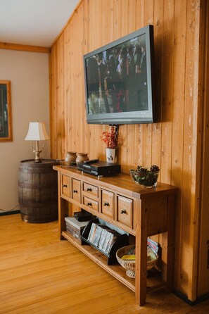 Interior - Perfect for family gatherings, escapes, retreats or seasonal vacations (Pinetop)