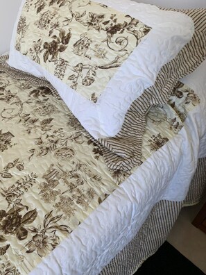 2 bedrooms, Egyptian cotton sheets, premium bedding, down duvets - Complejo Las Marias (San Juan)