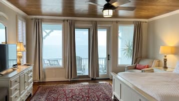 3 Schlafzimmer, Schreibtisch, Bügeleisen/Bügelbrett, Reisekinderbett