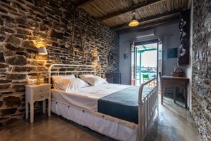 Room - Milos Dream Life (Milos)