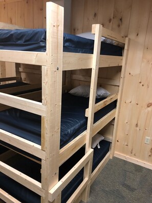 Accès au Wi-Fi (inclus), accessible en fauteuil roulant