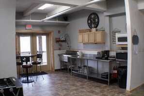 Fridge, microwave, coffee/tea maker, toaster