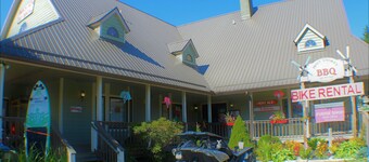 Large Group bunkroom sleeps up to 69