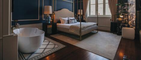 Chambre Double Deluxe, baignoire | Draps en coton égyptien, literie de qualité supérieure