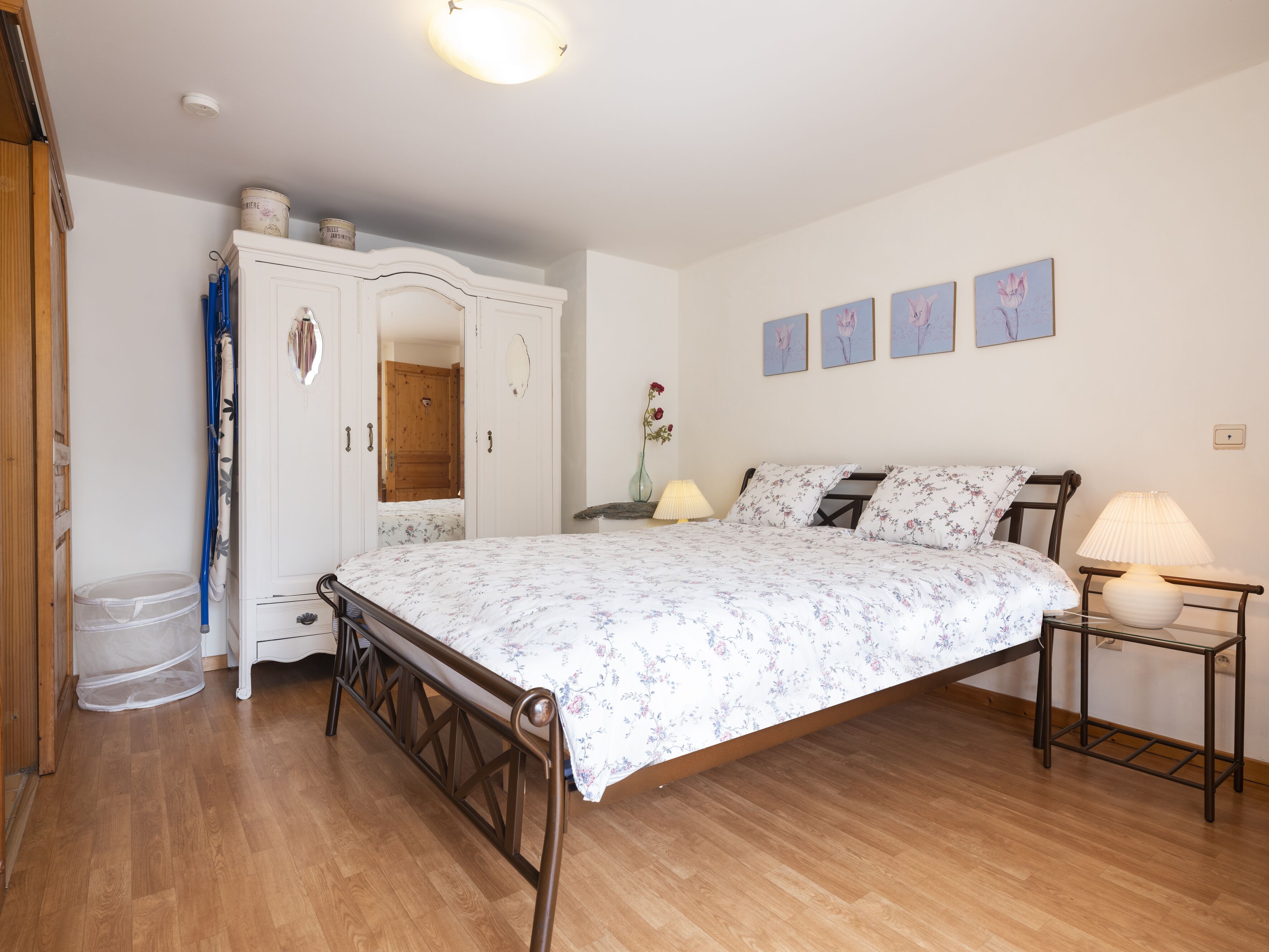 Klassieke cottage (Indigo) | Uitzicht vanuit de kamer