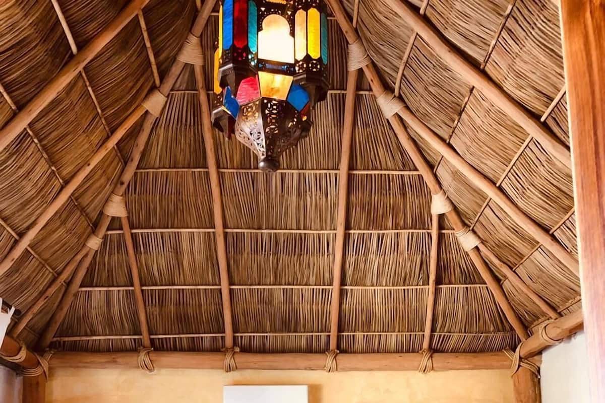 Habitación junior, Terraza, planta baja | Ropa de cama de alta calidad, camas con efecto memoria y minibar
