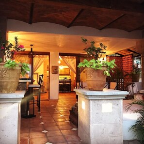 Presidential Room | Terrace/patio - Casa Miura (Ajijic)