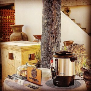 Free daily continental breakfast - Casa Miura (Ajijic)