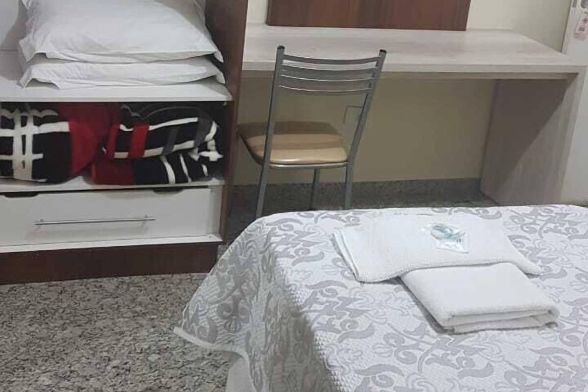 basic triple room, multiple beds | 1 bedroom, minibar, in-room safe, desk