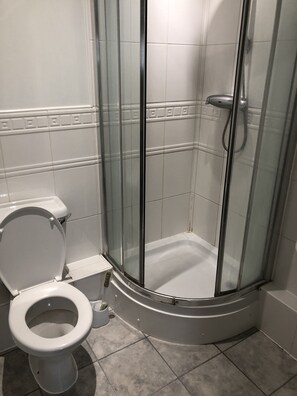 Pancuran Bilik Mandi