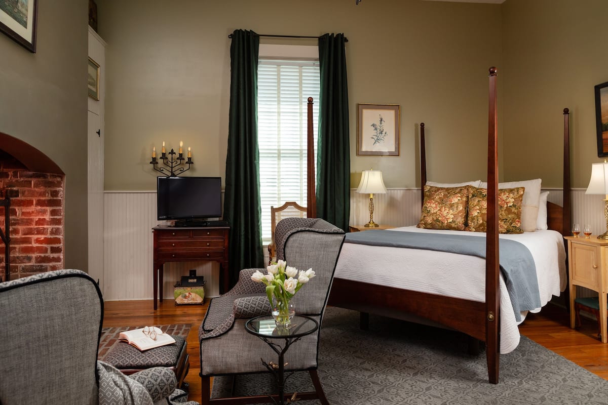 Deluxe Double Room | Premium bedding, pillow-top beds, individually decorated