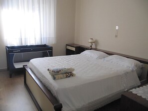 Tweepersoonskamer, gemeenschappelijke badkamer