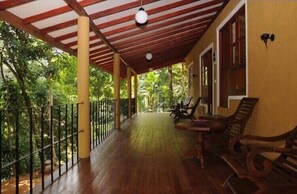 Family Room  | Terraza o patio