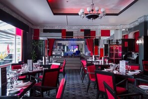 Dining - THE Cumberland (Bournemouth)