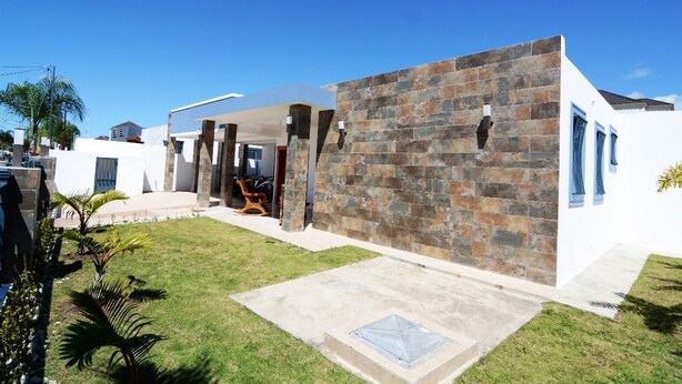 Exterior - Modern House Pool AC WiFi (Santiago de los Caballeros)