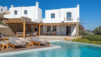 Five-Bedroom Villa with Private Heated Pool and Gym - Sea View | M Four | Exterior