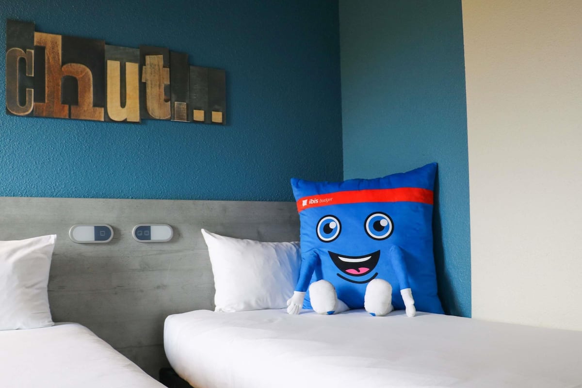 Twin Room, 2 Single Beds