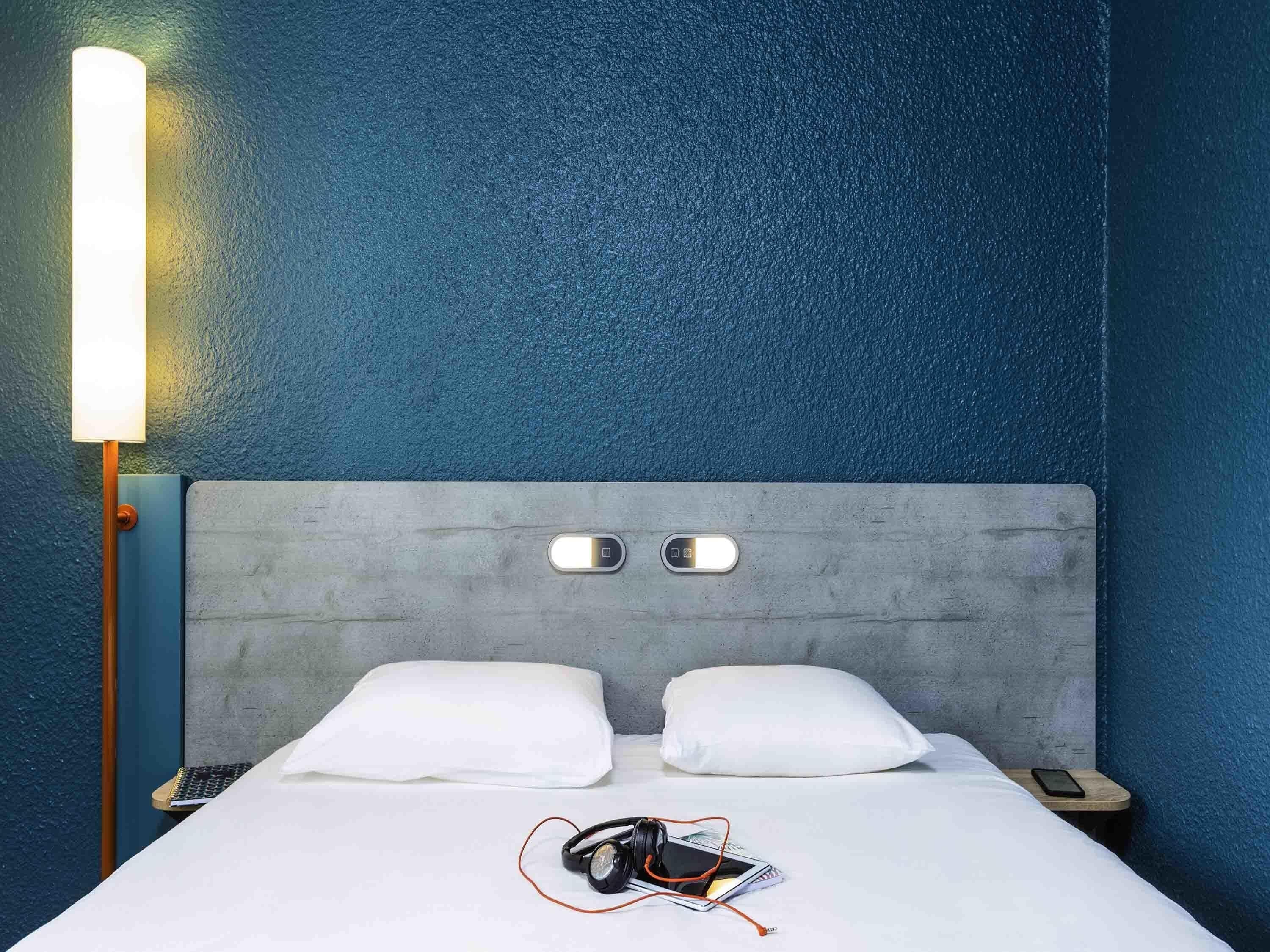 Rom – classic, 1 dobbeltseng | Skrivebord, lydisolert, wi-fi (inkludert) og sengetøy