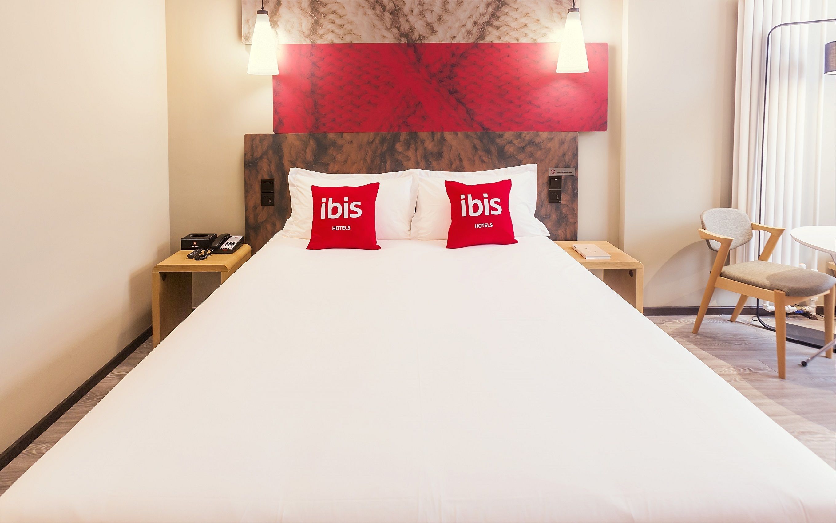 Business Double Room | In-room safe, soundproofing, free WiFi, wheelchair access