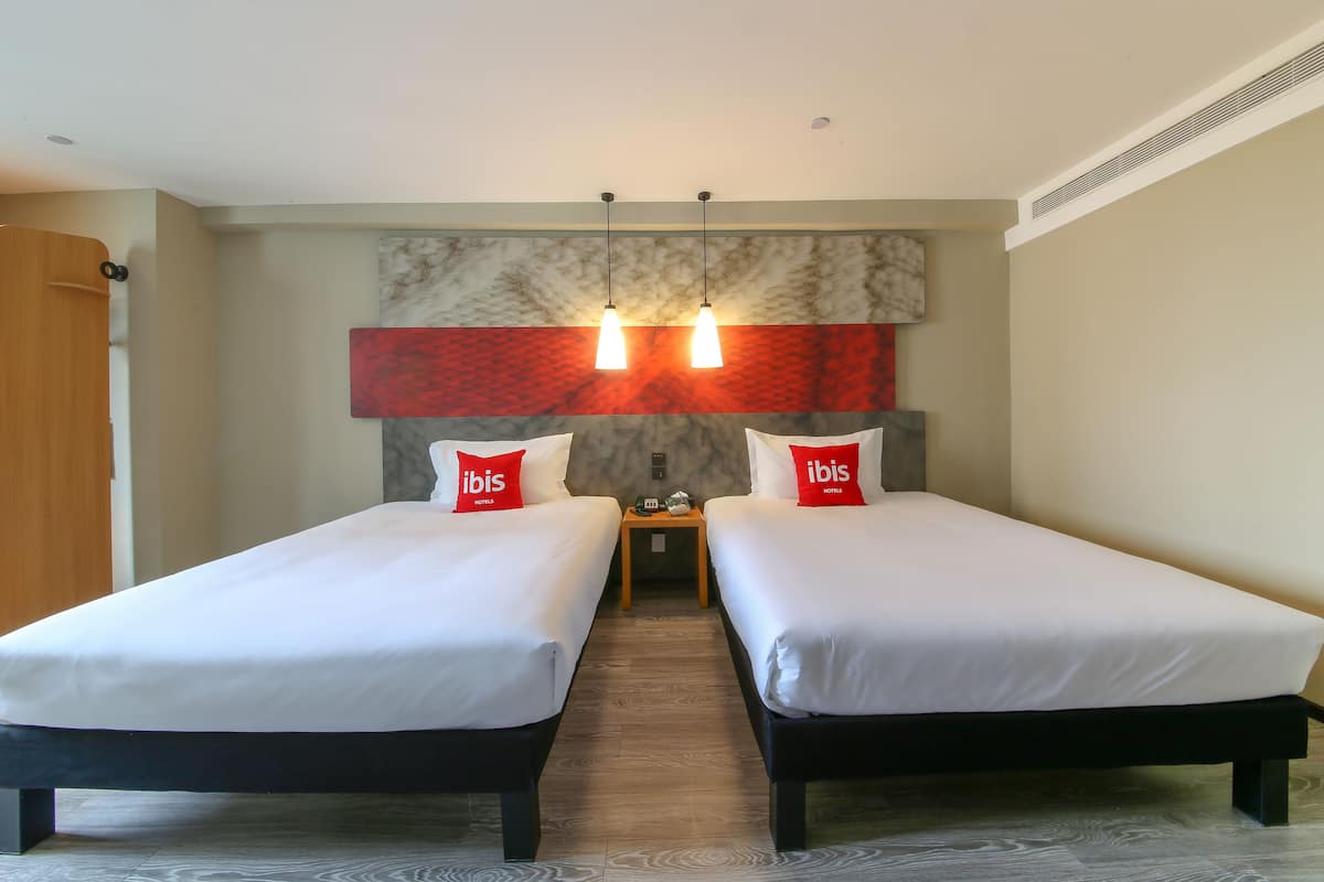 Superior Twin Room | Free WiFi, bed sheets