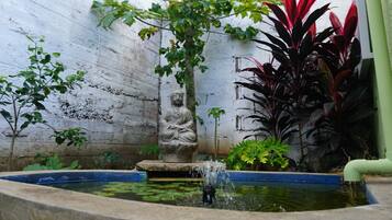 Departamento de luna de miel, 1 cama King size, para no fumadores, vista al jardín | Terraza o patio