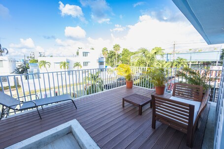 La Esmeralda PR - Image 1