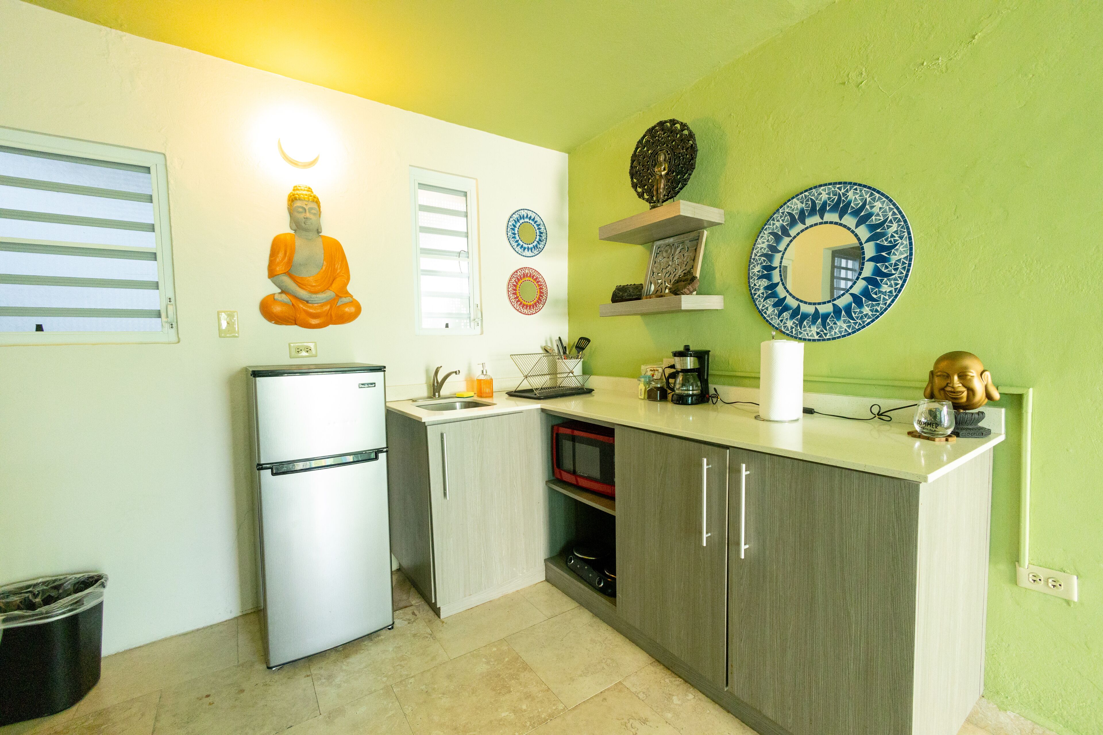 honeymoon apartment, 1 king bed, non smoking, garden view | private kitchen | fridge, microwave, espresso maker, coffee/tea maker