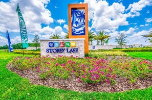 Townhome, 5 Bedrooms | Property grounds - Storey Lake - 4724 Sleepy Hollow Drive (Kissimmee)