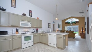 Villa, 4 habitaciones | Cocina privada